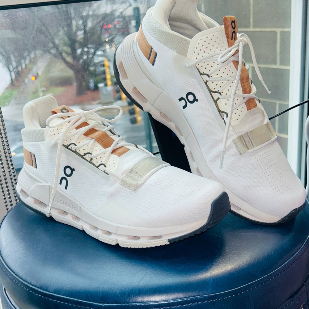 On Men's White and Tan Sneakers